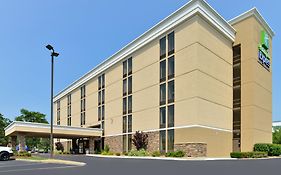 Holiday Inn Express Worcester Ma